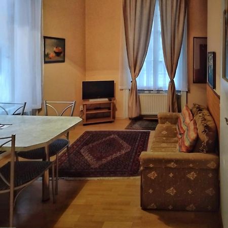 Delux Kolonada Apartment Карлови Вари Екстериор снимка